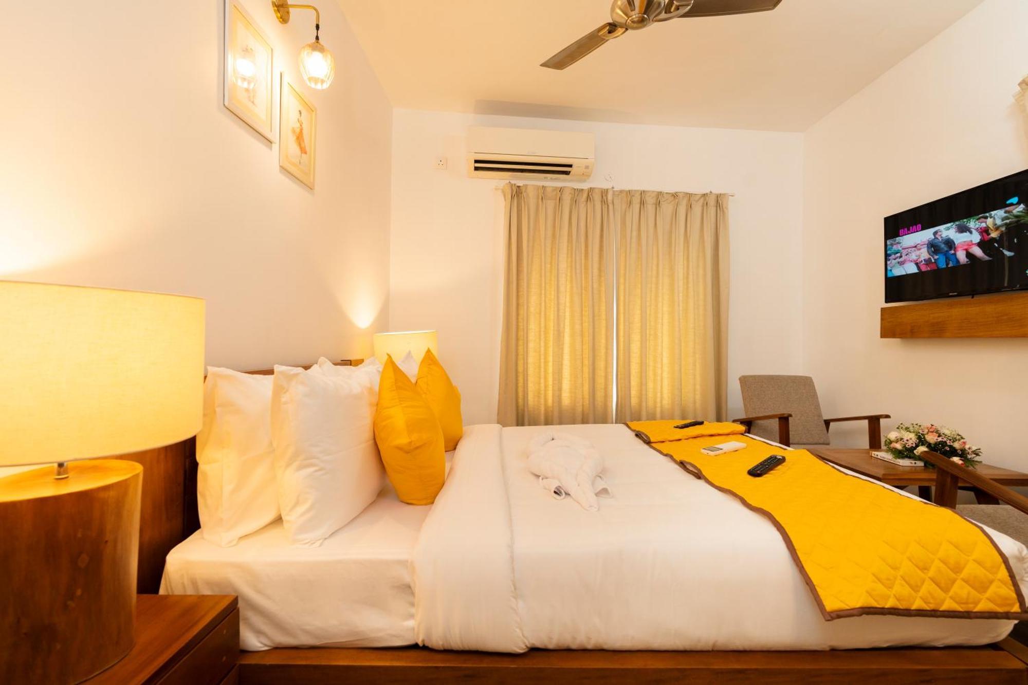Solo Inn By Hawk Hospitality Kochi Εξωτερικό φωτογραφία