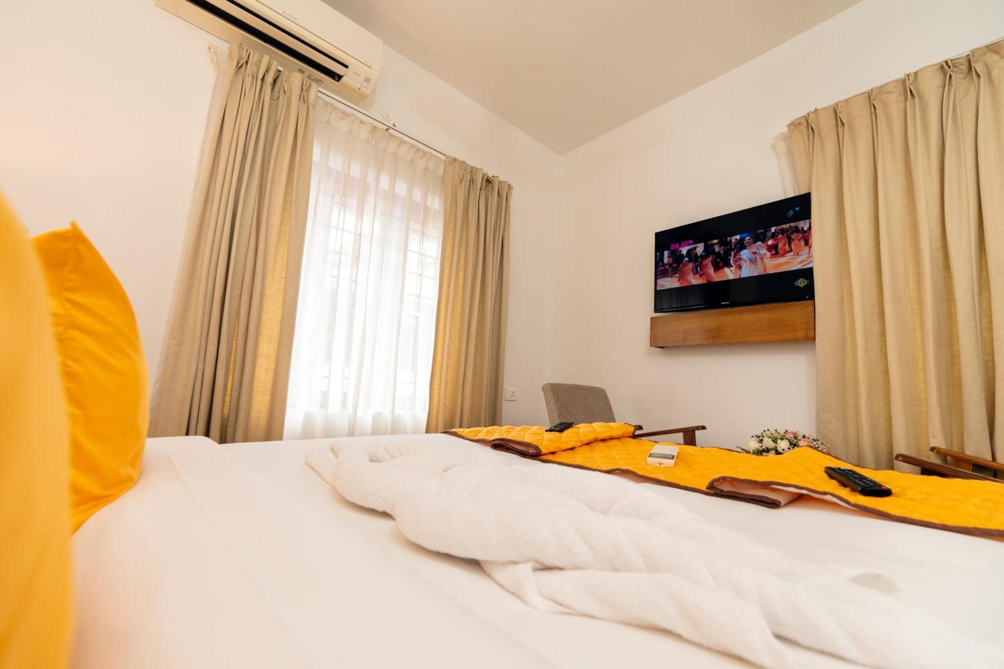 Solo Inn By Hawk Hospitality Kochi Εξωτερικό φωτογραφία