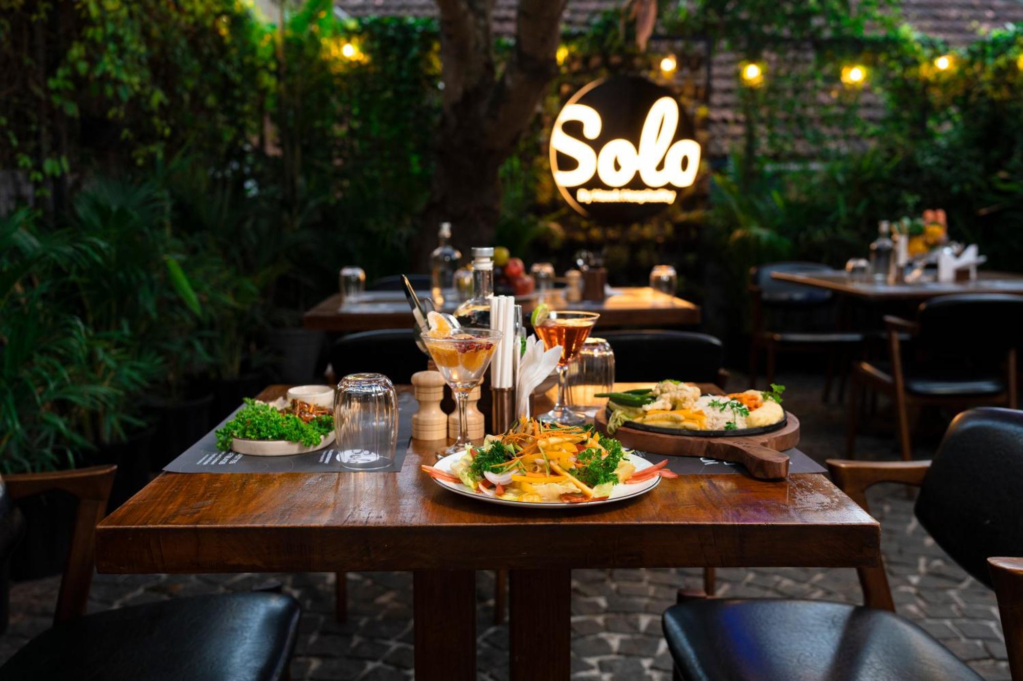 Solo Inn By Hawk Hospitality Kochi Εξωτερικό φωτογραφία