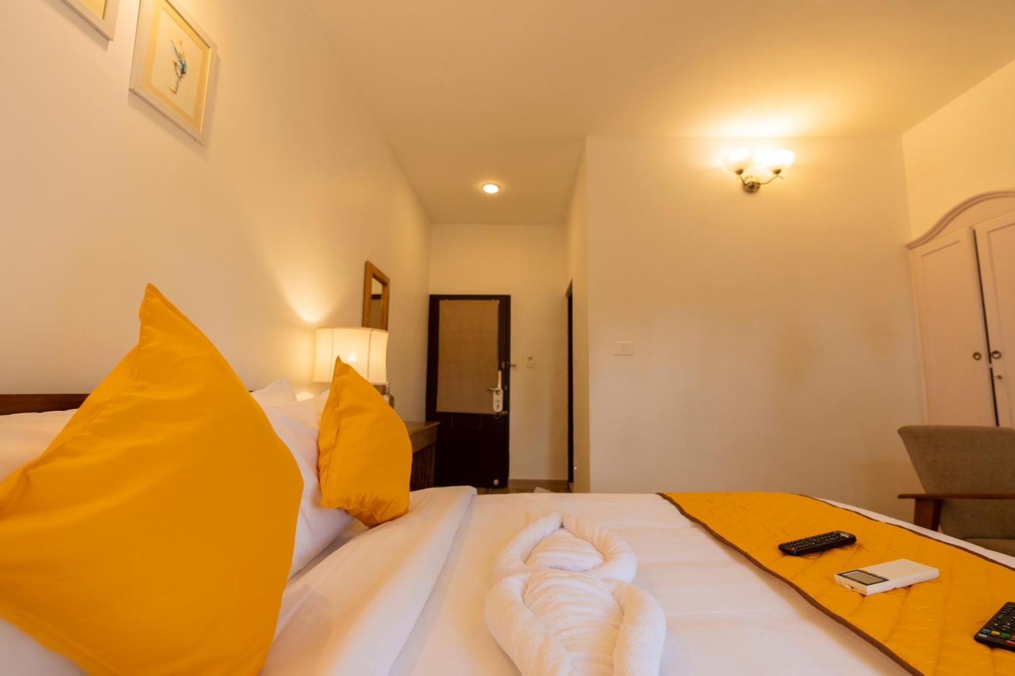 Solo Inn By Hawk Hospitality Kochi Εξωτερικό φωτογραφία