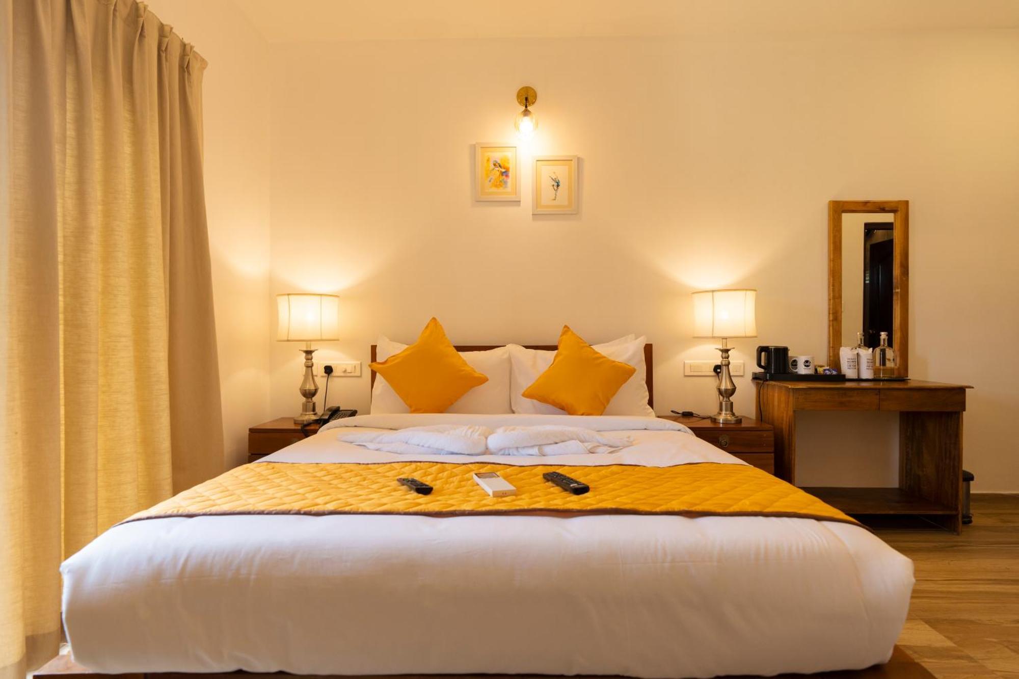 Solo Inn By Hawk Hospitality Kochi Εξωτερικό φωτογραφία