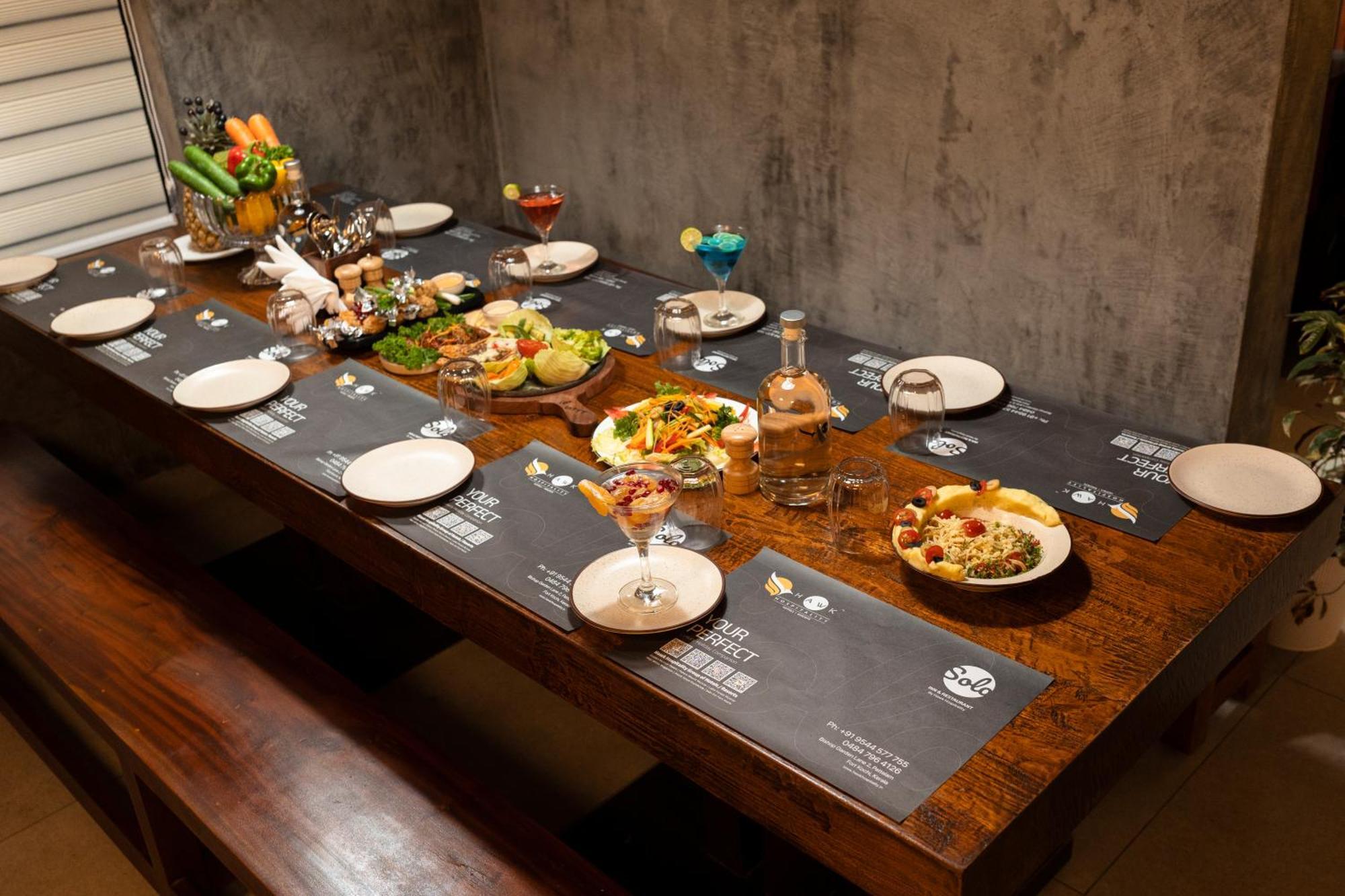 Solo Inn By Hawk Hospitality Kochi Εξωτερικό φωτογραφία